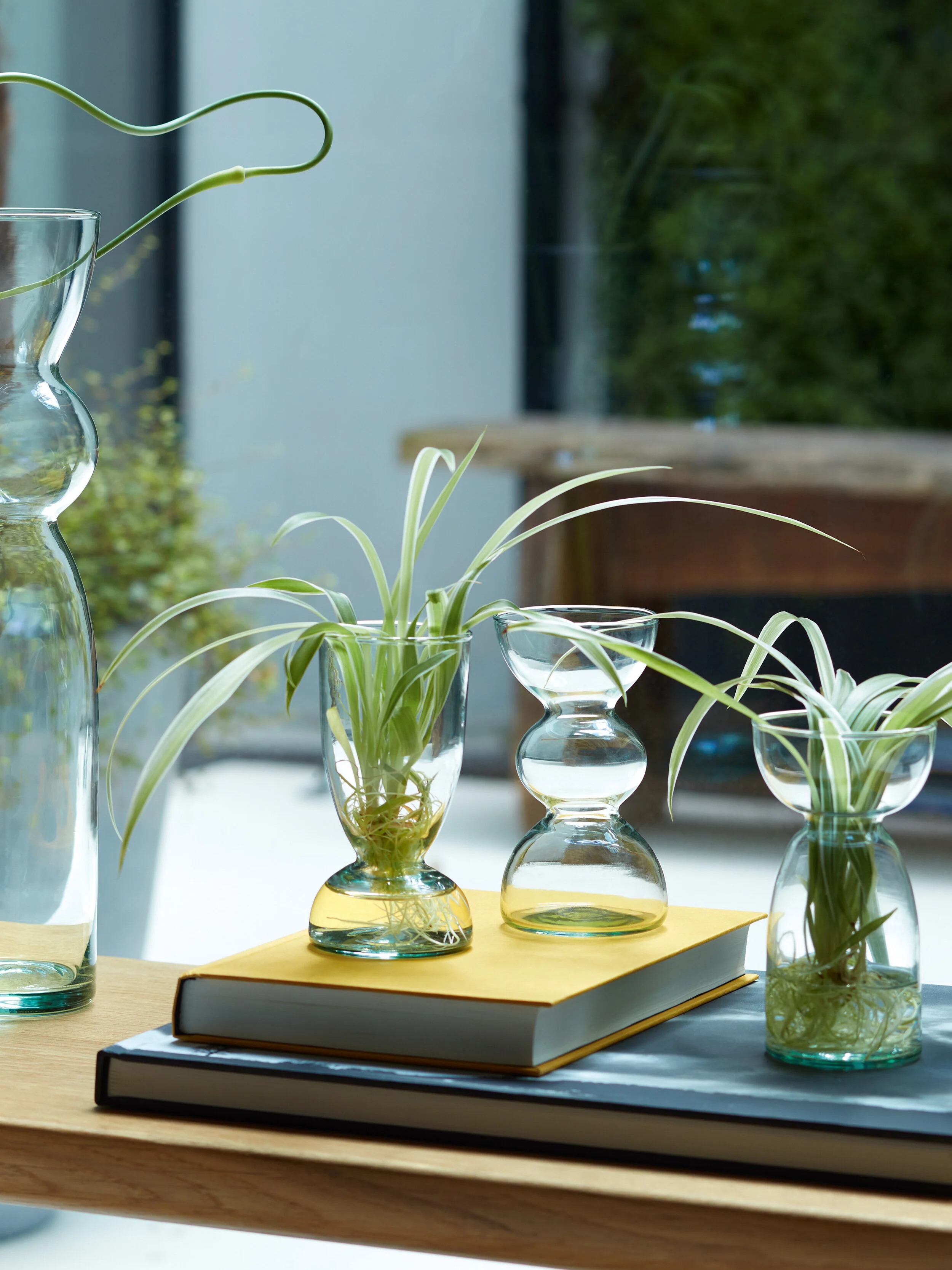 Trio Vase Set - Image 11