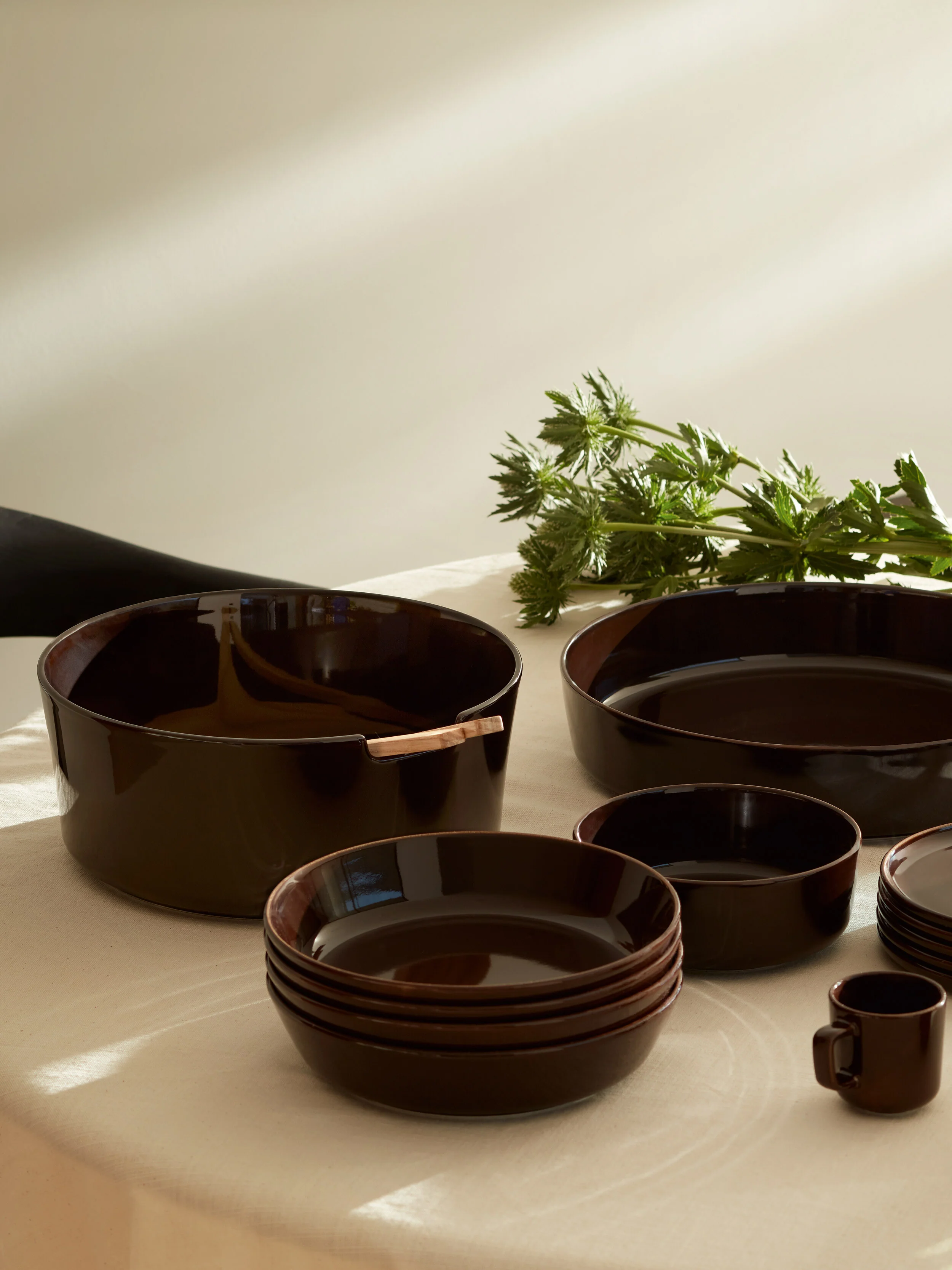 Salad Bowl & Ash Servers - Image 30
