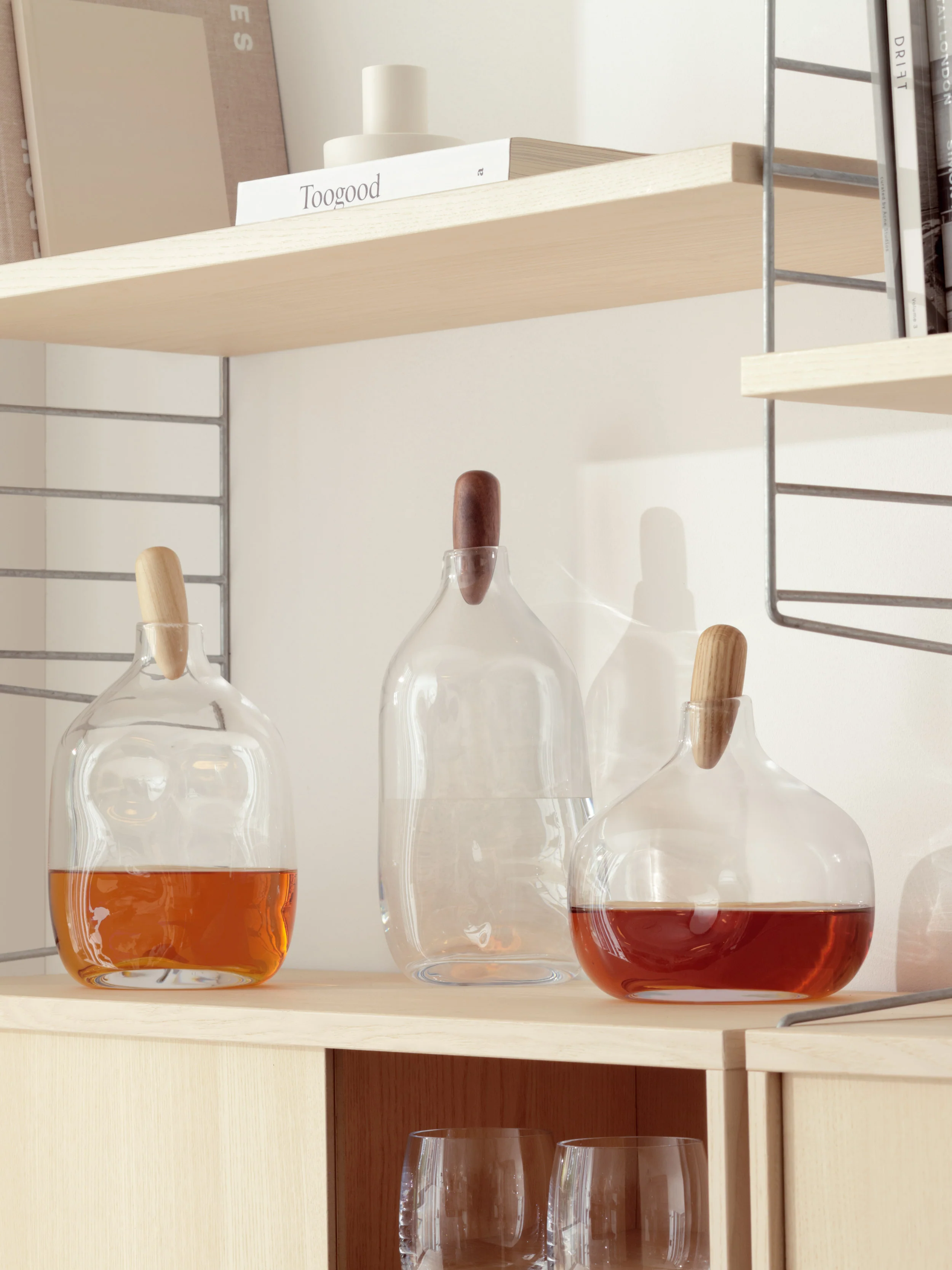 Decanter & Walnut Stopper - Image 6