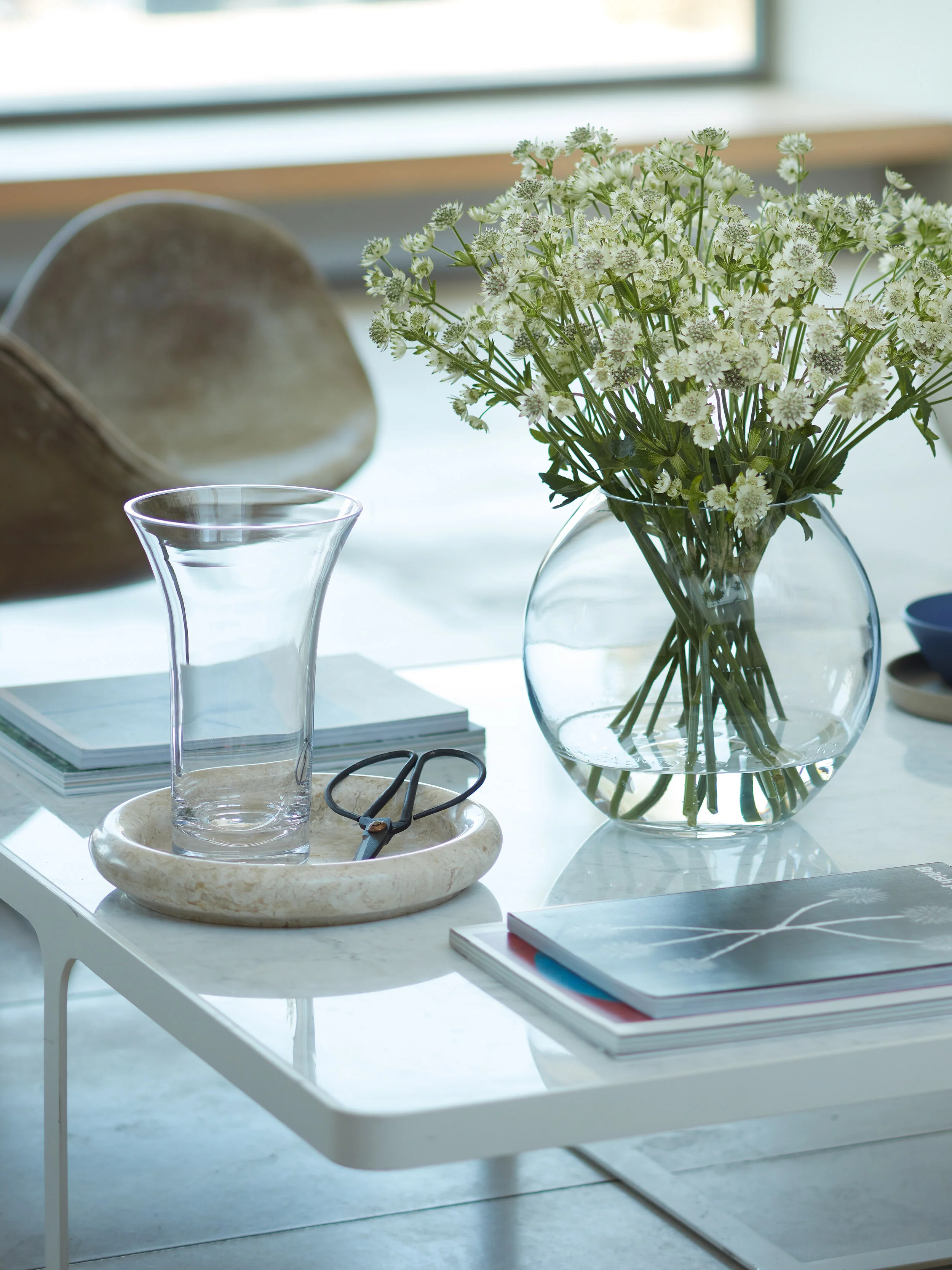 Flared Bouquet Vase - Image 7
