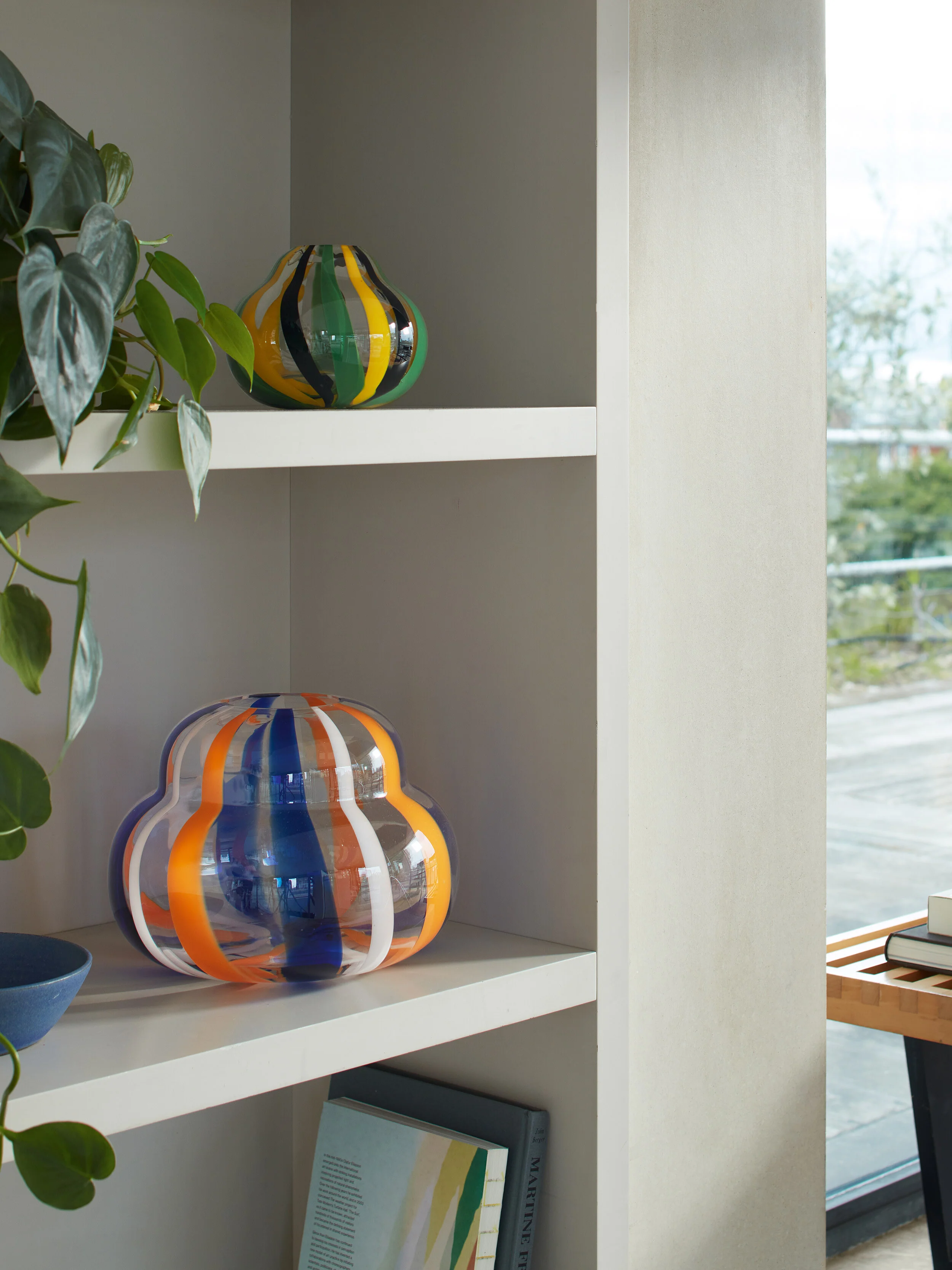 Vase - Image 8