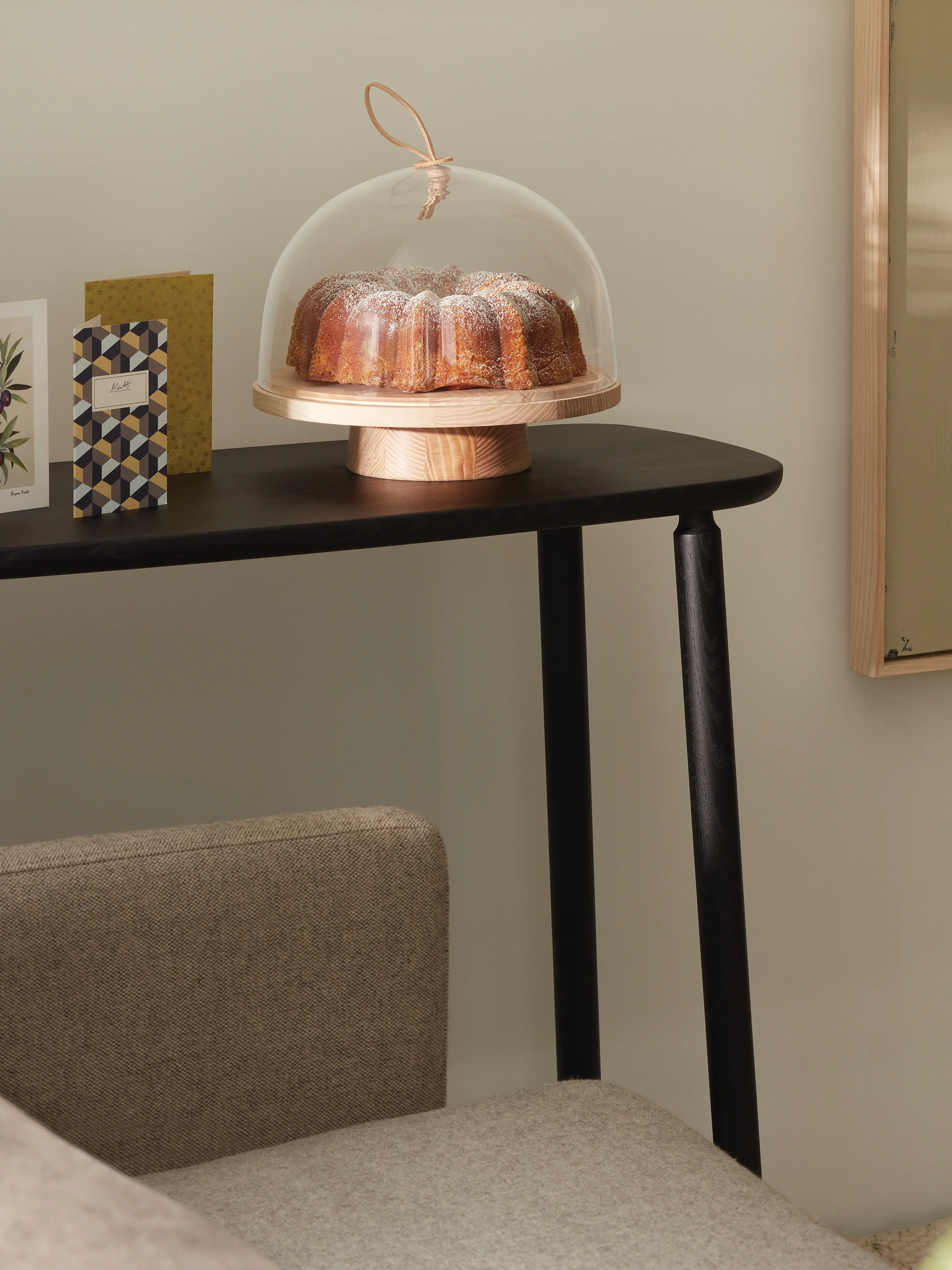 Ash Stand & Dome - Image 9