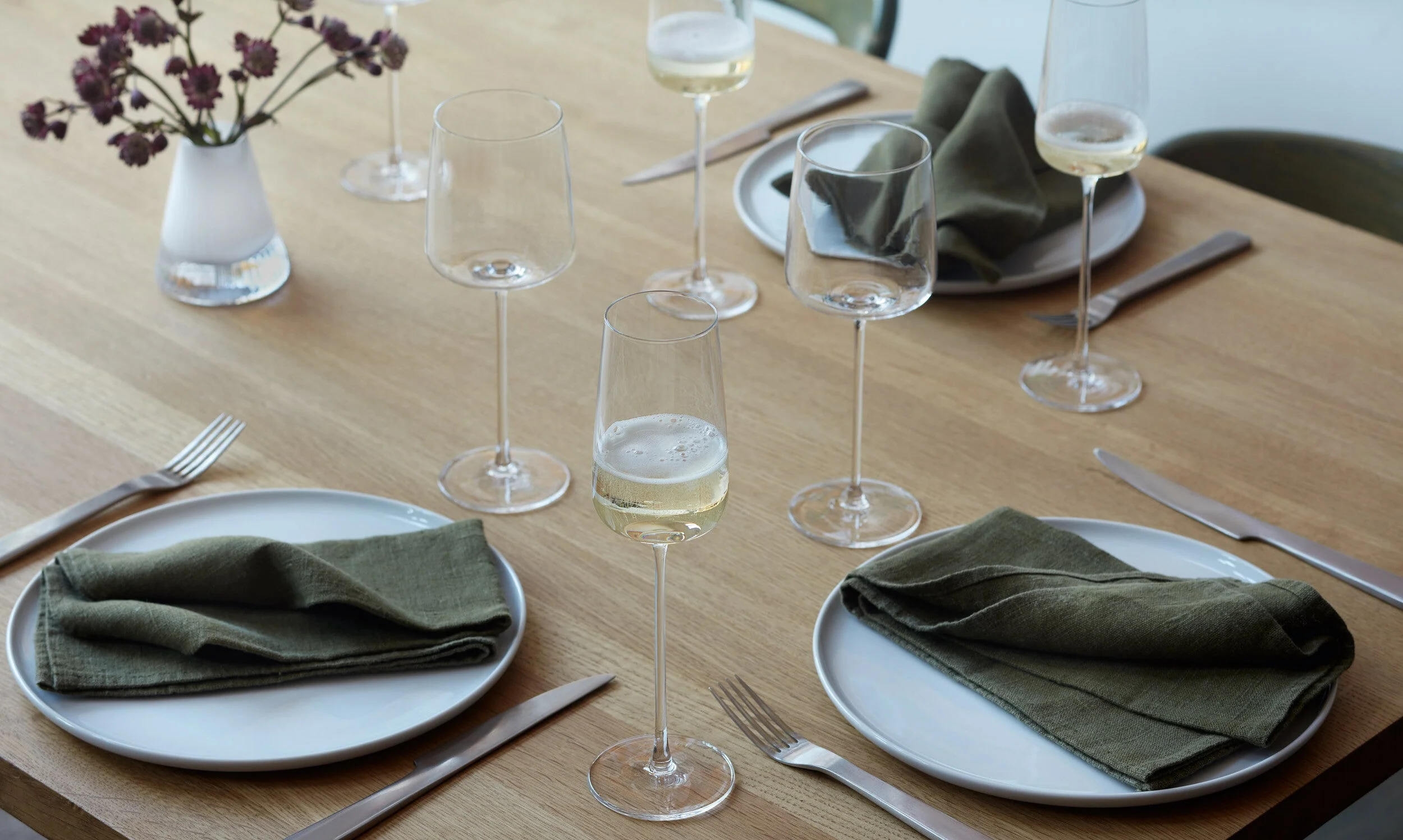 Wine & Champagne Glass Bundle (24 Piece) - Image 14